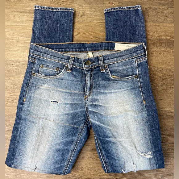 Rag and Bone Women’s Mid Rise The Surfer Repair Jeans, Distressed, skinny, sz 26